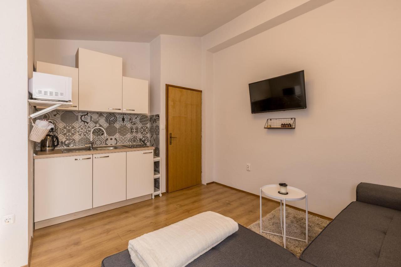Apartment Lamaro Kaštela Zewnętrze zdjęcie
