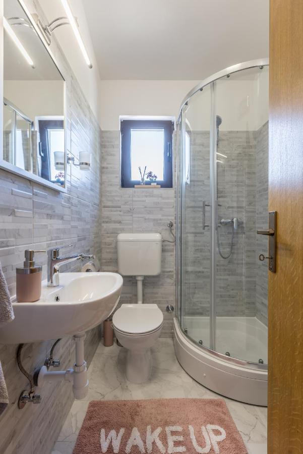 Apartment Lamaro Kaštela Zewnętrze zdjęcie