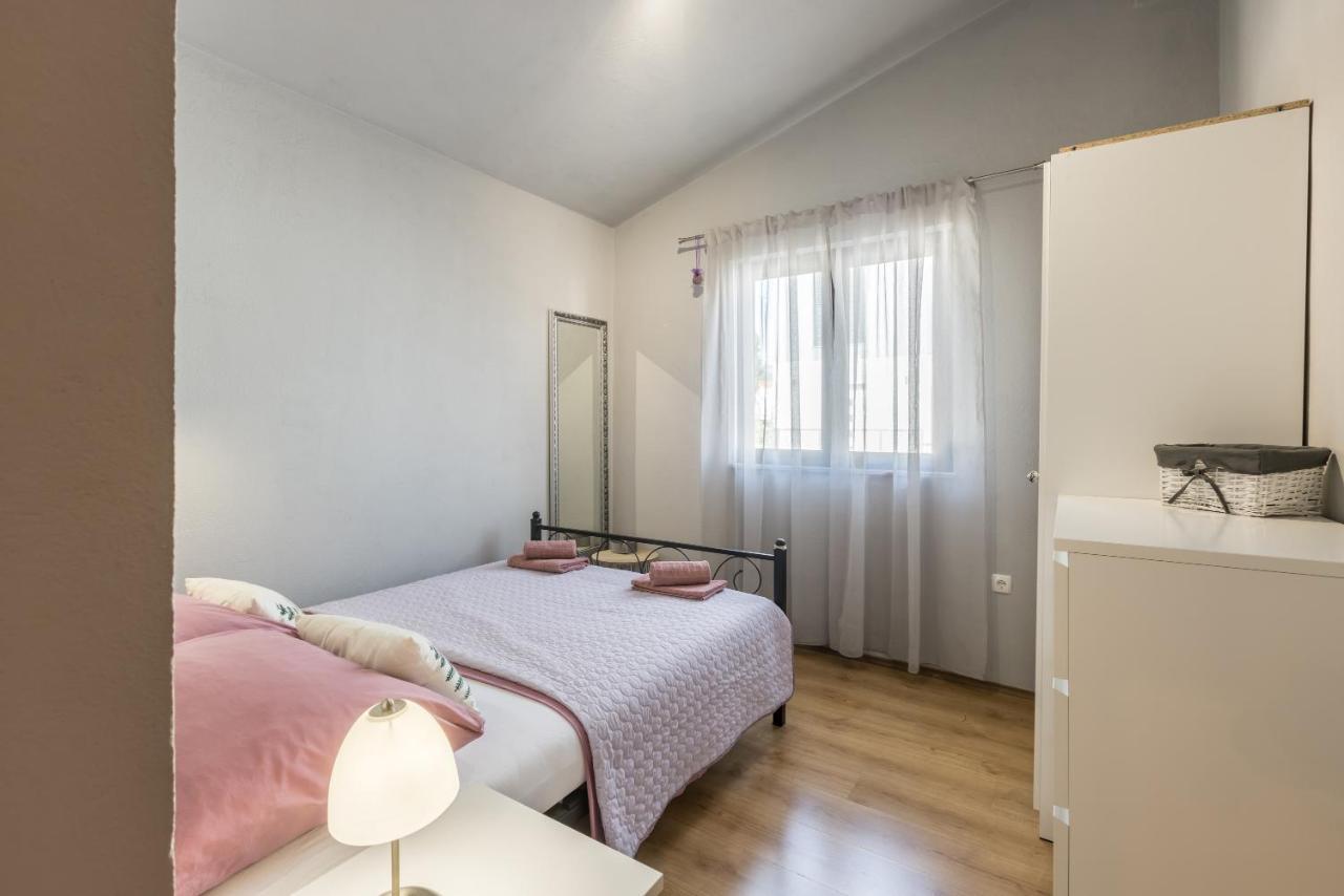 Apartment Lamaro Kaštela Zewnętrze zdjęcie