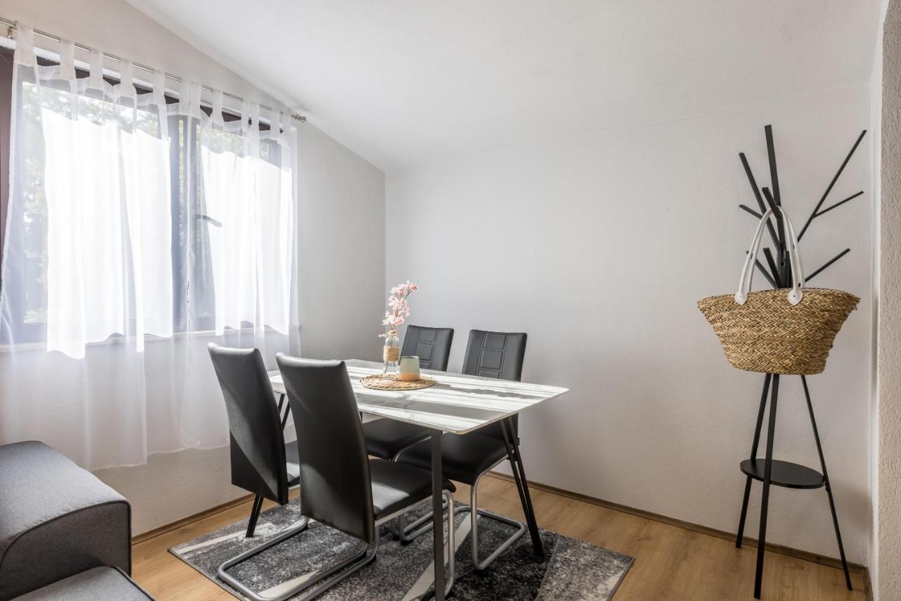 Apartment Lamaro Kaštela Zewnętrze zdjęcie